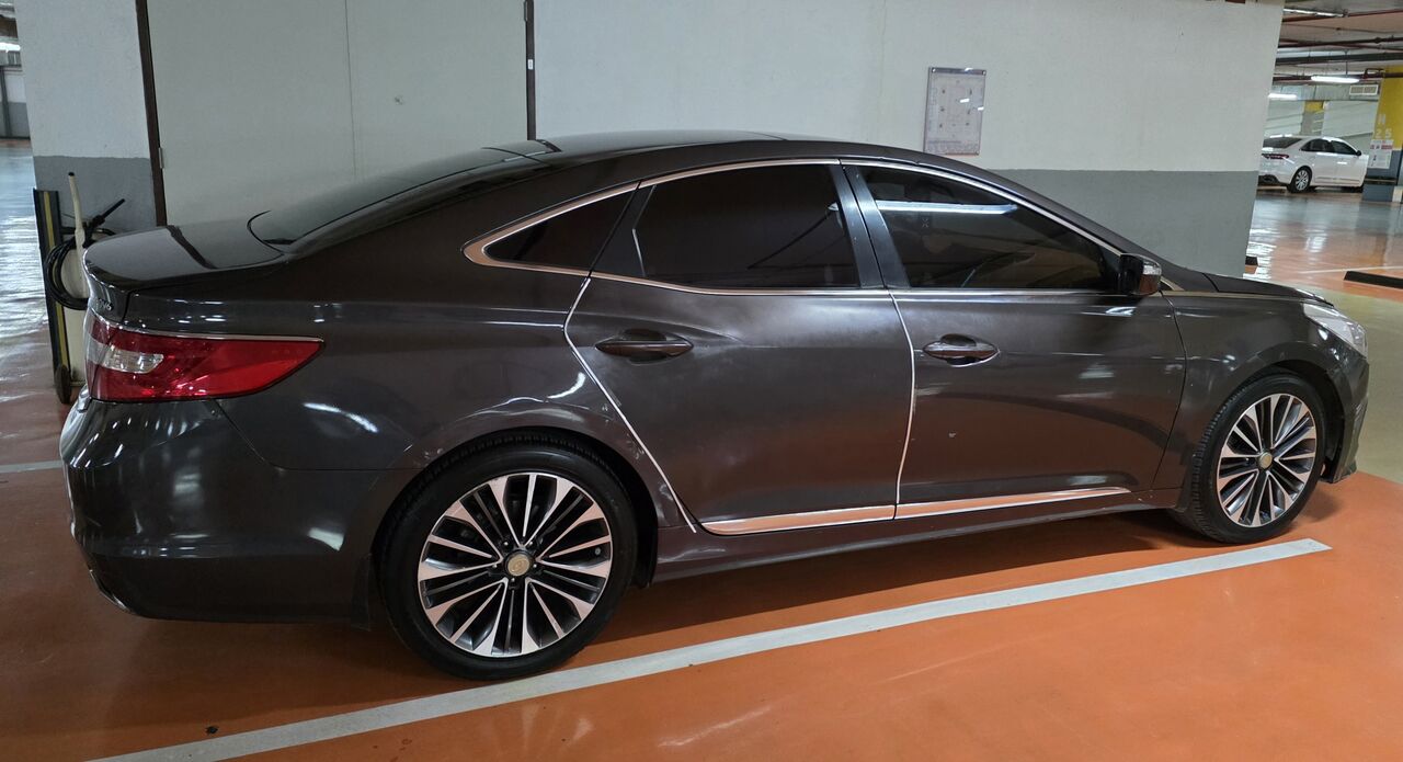 Riyadh, Vehicles, Cars & Trucks , SAR 23000,  Hyundai Azera,  2015,  Automatic,  219000 KM,    | Full Option | V6 | Good Condition | SAR 23000