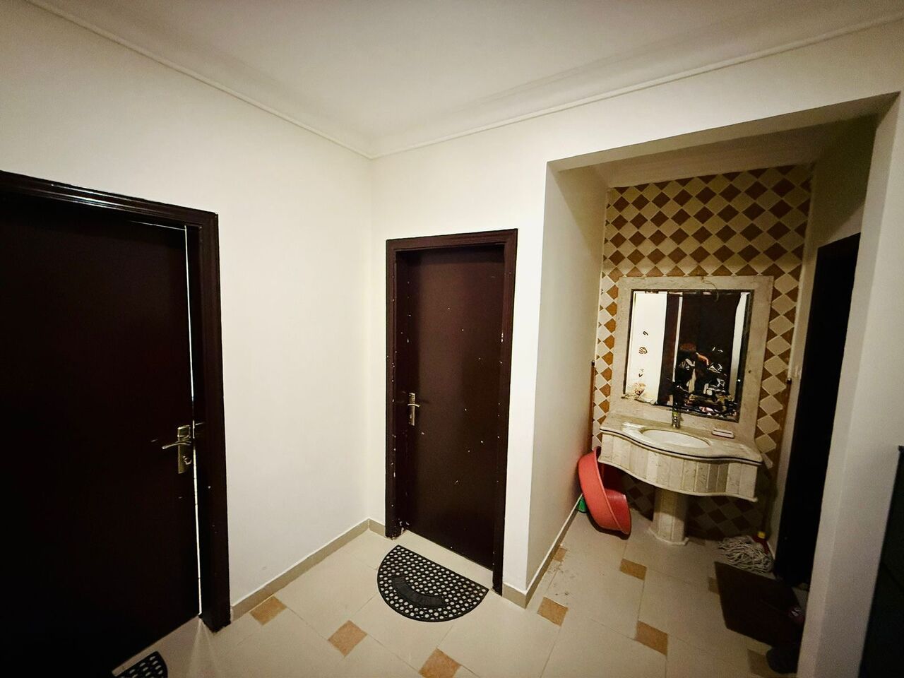 Riyadh, Rooms for Rent, SAR 2000/month,  Furnished,  25 Sq. Meter,  Spacious Room With Separate Bathroom Available For Rent Monthly-Quarterly Basis