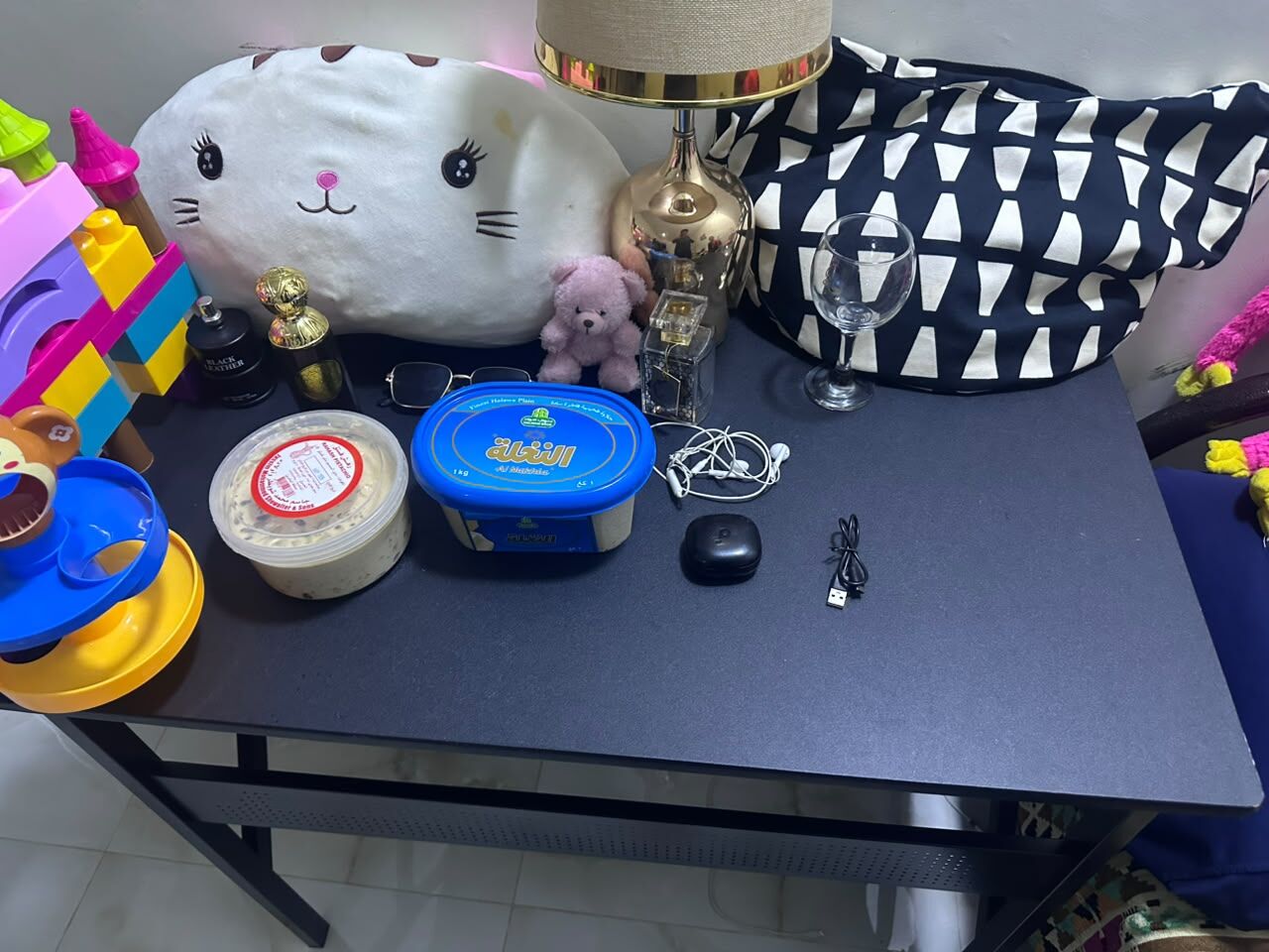 Jubail, Household Items, SAR 200,  Computer Table