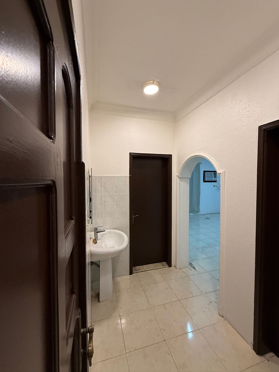 Jubail, Rooms for Rent, SAR 1200/month,  SAR 1200/month, Studio, Available Semi Furnished Room For Single Executive Bachelor