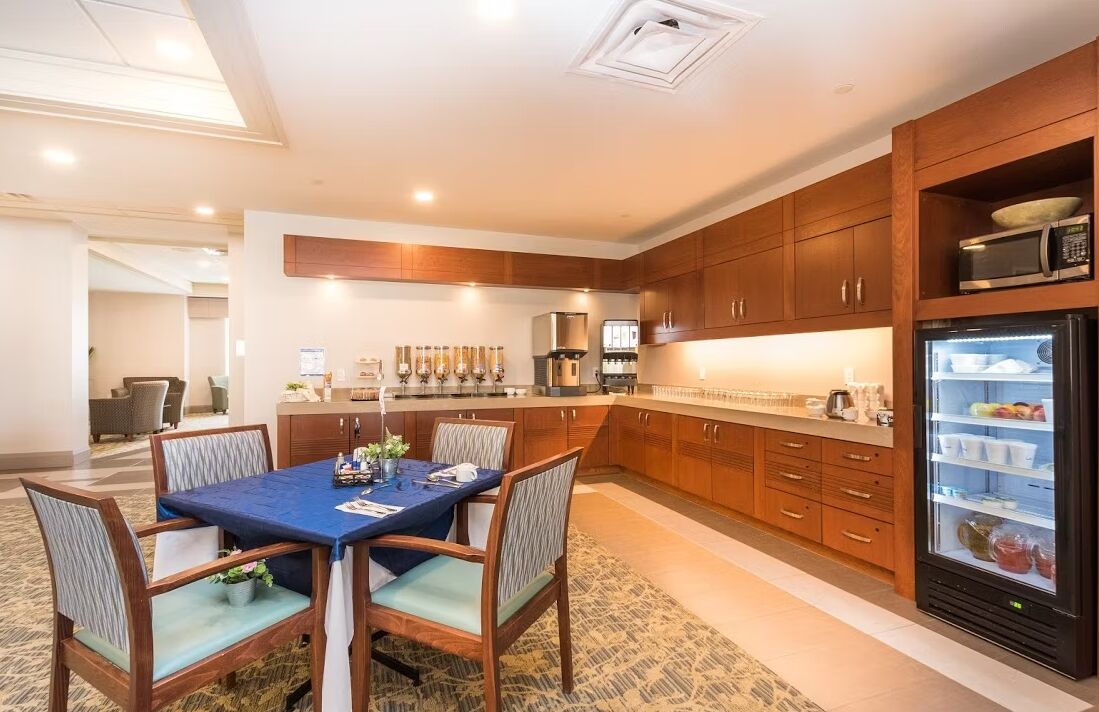 Toronto, General, Retirement Community Peterborough | Where Neighbors Become Family