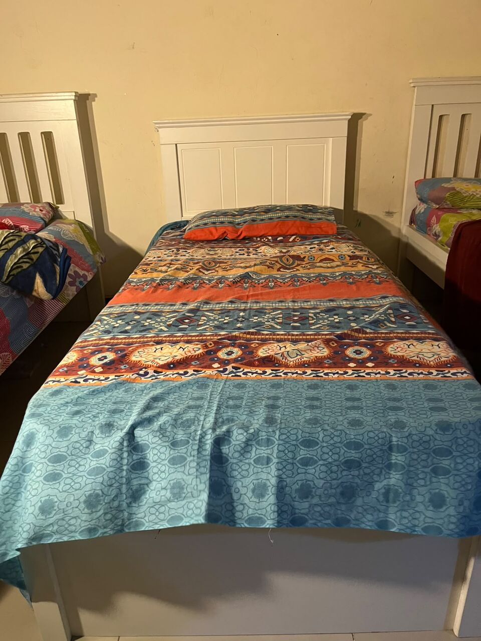 Jeddah, Furniture, SAR 2300,  Bed Set 1300sr And Kids Bed Set : 1000sr