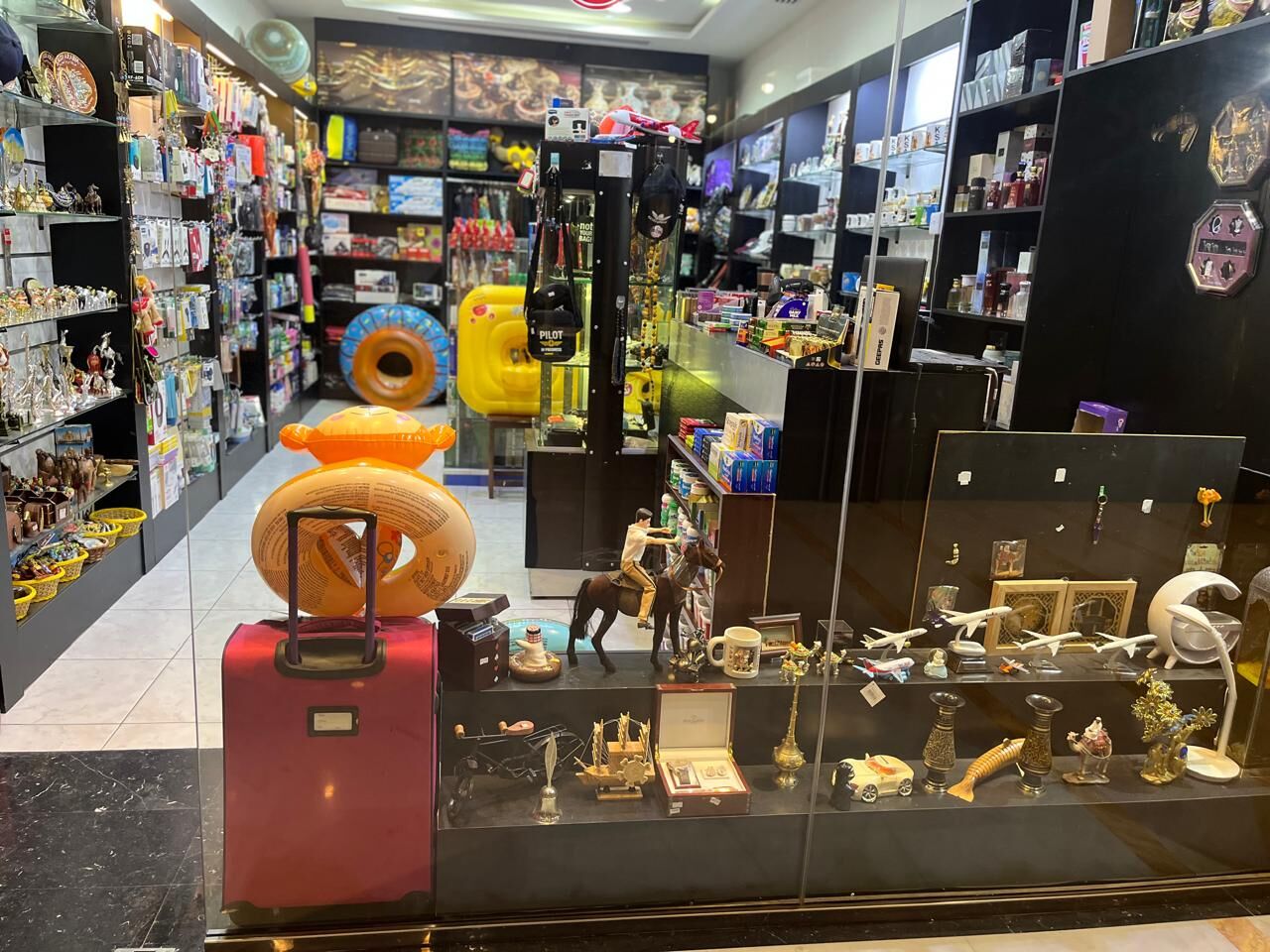 Riyadh, Electrical & Plumbing, SAR 95,  Running Gift Shop For Sale In Hotel Marriott KKIA-RUH