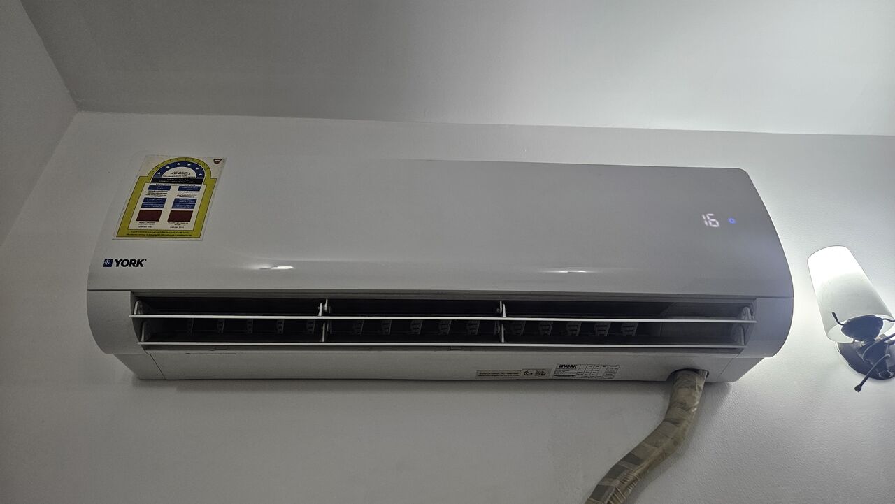 Tubli, Air Conditioners, BHD 110,  Urgent Sale 2 Ton Split Ac For 110