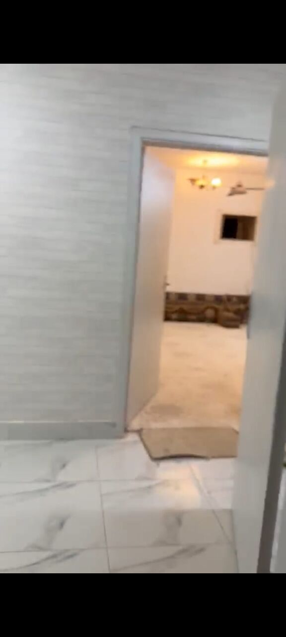 Al Naseem, Apartments, Flats, Houses & Villas, SAR 2300/month,  2 BR,  Family Apartment 2nd Floor With Taris Galary Large Size 2 Beadroom Kitchen Hall