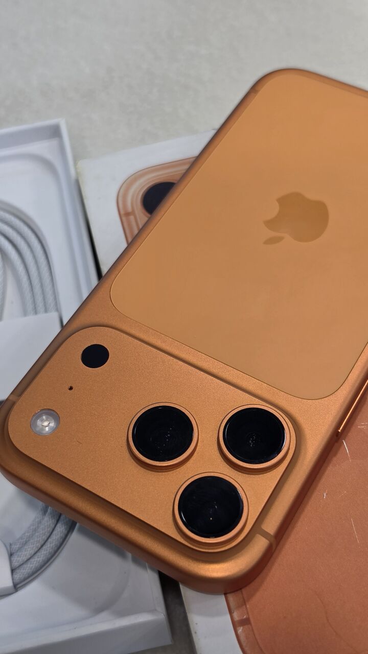Dammam, Mobile Phones, SAR 4800,  IPhone 17 Pro 512 GB
