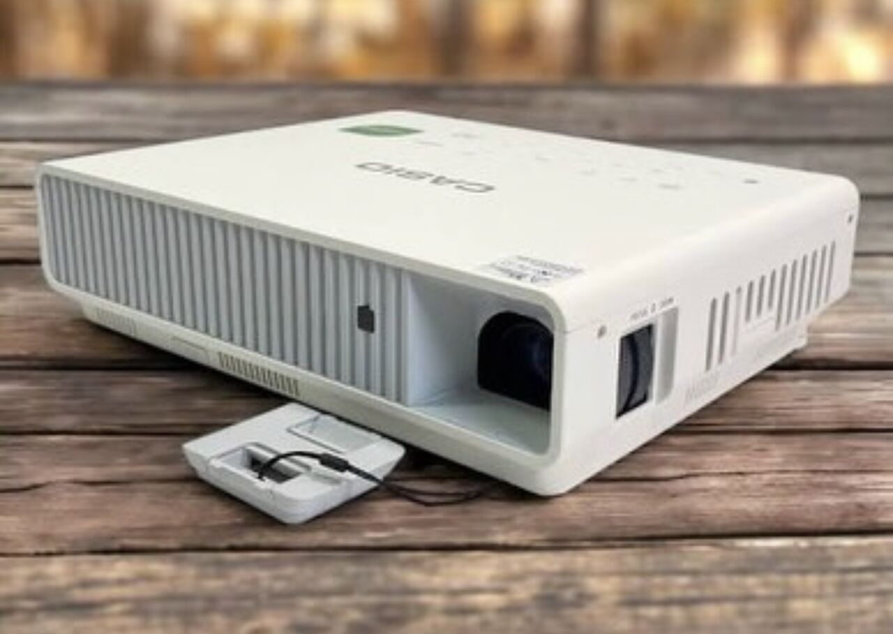 Manama, Electronics, BHD 65,  Original Casio XJ-M146 Laser & LED Hybrid Projector