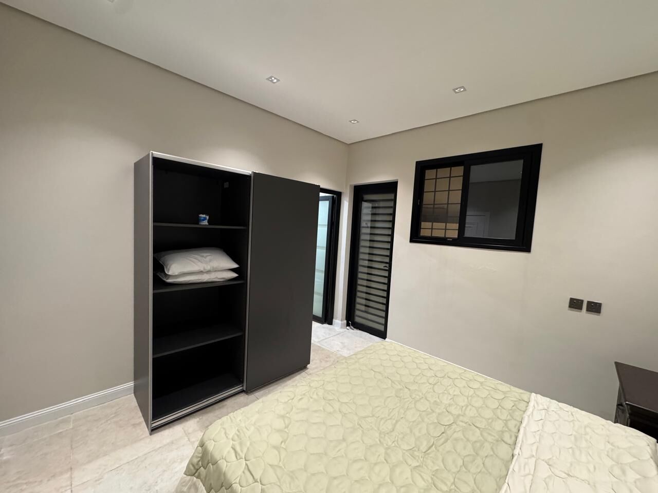 Dammam, Real Estate For Sale, SAR 1700000,  6 BR,  Totally Renovated Building For Sale