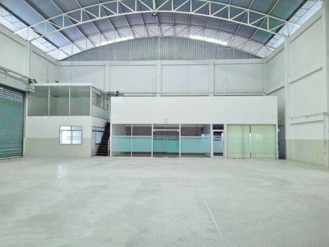 Bangkok, Villas, THB 154999,  360 Sq. Feet,  Factories, Warehouses With Offices, Request For R.N.4 Certificates, Near BTS Phraeksa,