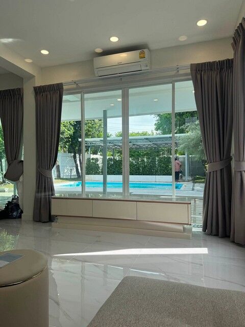 Bangkok, Villas, THB 140000,  100 Sq. Feet,  Single House For Rent, Pool Villa, 2 Floors, 100 Sq M, 4 Bedrooms, Sukhumvit 54, Near BTS