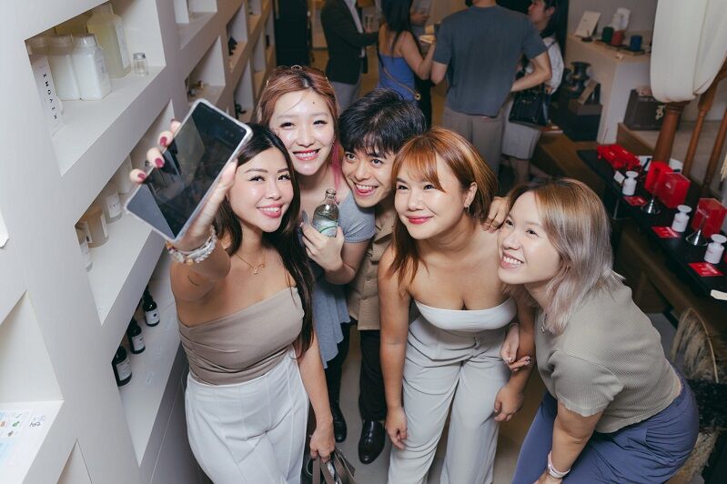 Singapore, Business, Can Event Host Service Use AI Tools In 2026