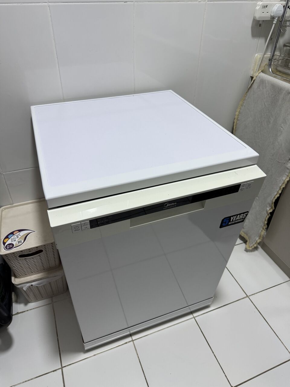 Madinat Al Ummal, Appliances, SAR 650,  Midea Dishwasher 6 Programs