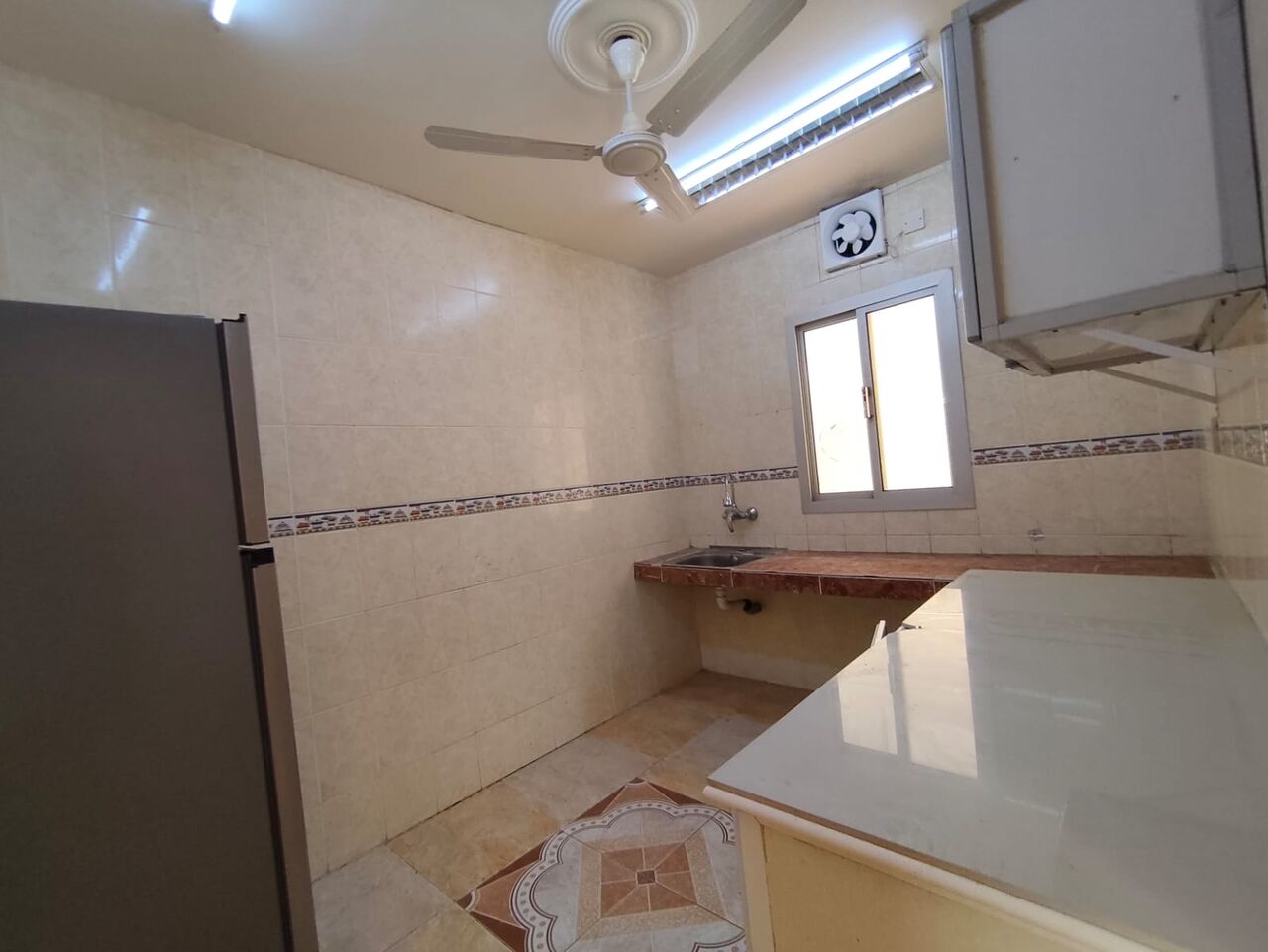 Sanabis, Apartments, Flats, Houses & Villas, BHD 130/year,  1 BR,  Sanabis:- Rooftop Studio Flat On Rent With Unlimited Ewa..