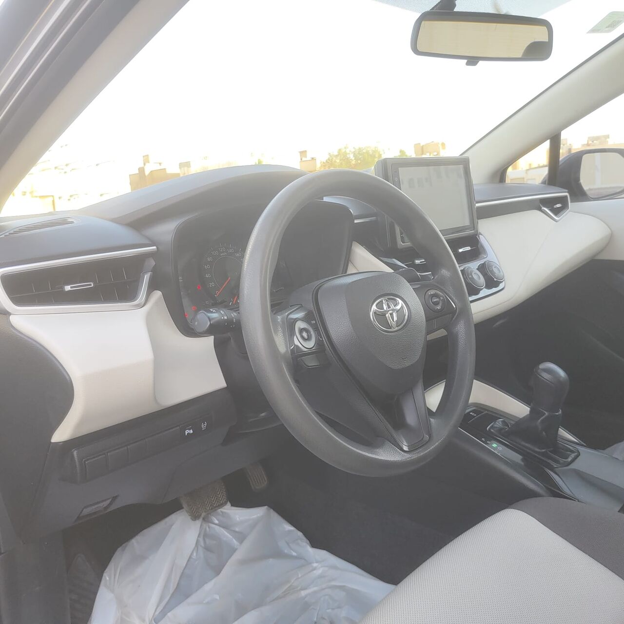 Riyadh, Vehicles, Cars & Trucks , SAR 55000,  TOYOTA COROLLA EXECUTIVE,  2022,  Automatic,  140 KM,  Full Options Sun Roof Push Start 6