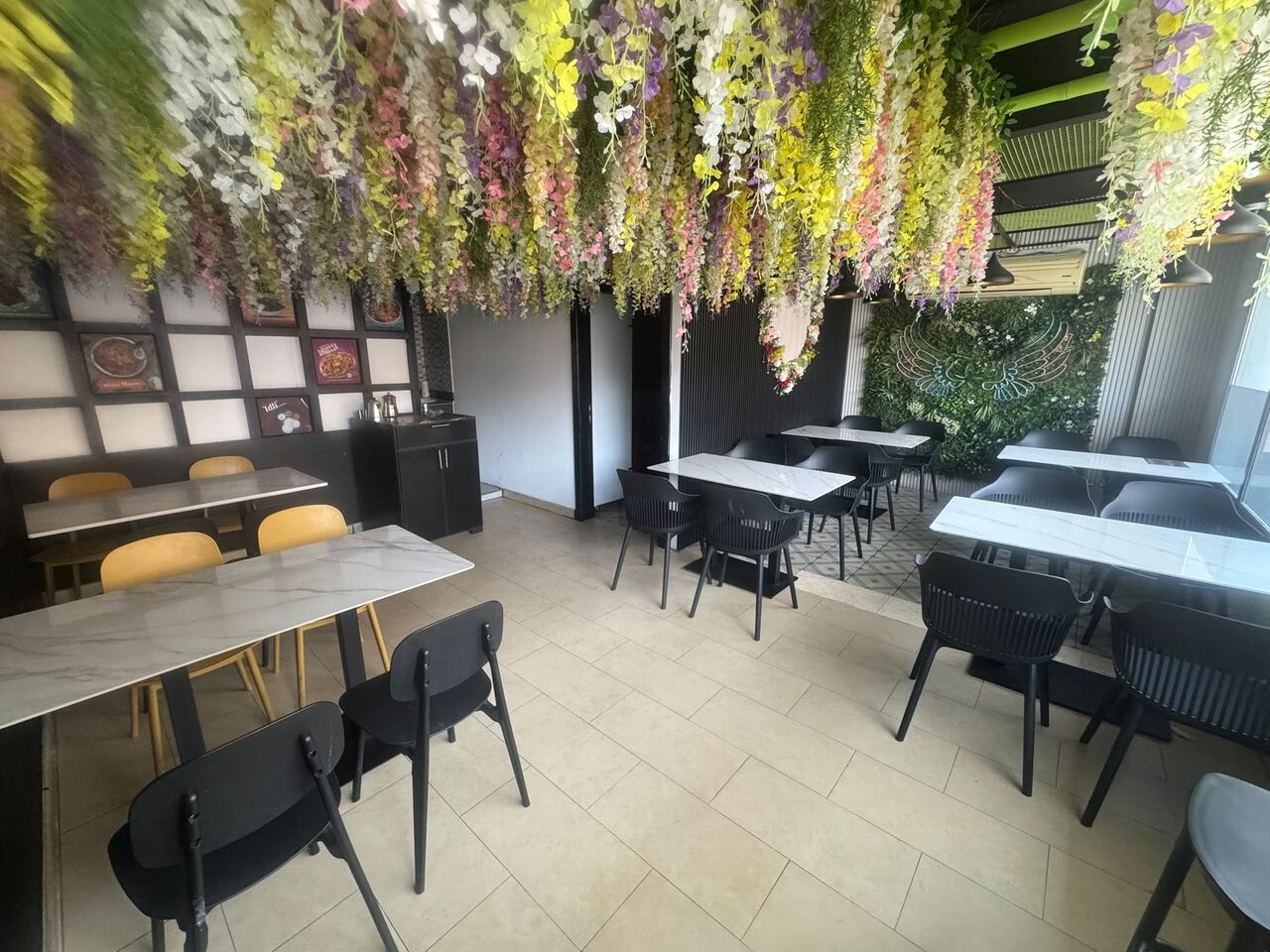 Manama, Businesses For Sale, Restaurant For Sale &ndash; Prime Location In Bahrain