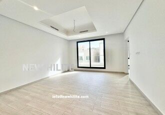 Kuwait City, Villas, KWD 900,  4 Bedroom Floor For Rent In Abufathira