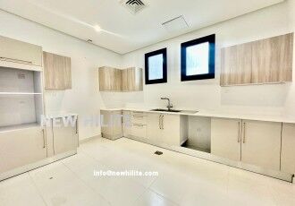 Kuwait City, Villas, KWD 900,  4 Bedroom Floor For Rent In Abufathira