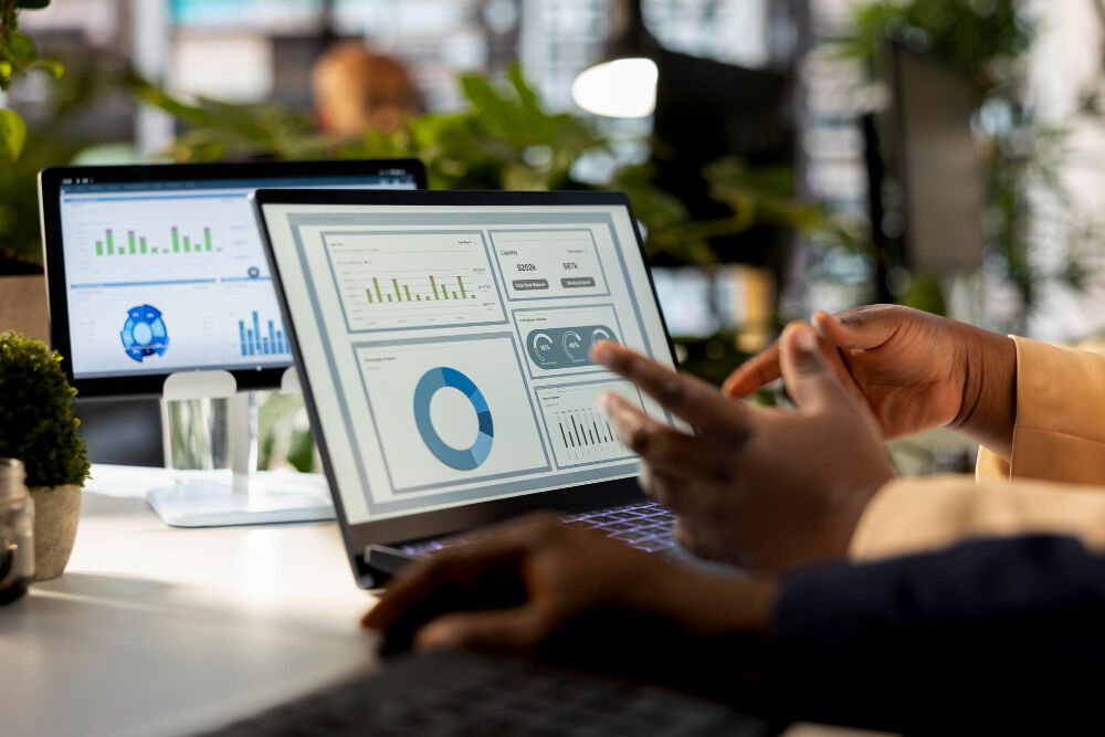 Mumbai, Business, Turn More Leads Into Customers With Circle One CRM