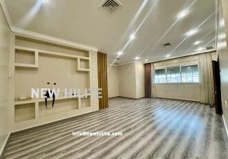 Kuwait City, Villas, KWD 750,  Renovated 3BR Floor For Rent In Al-Qurain