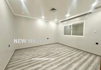 Kuwait City, Villas, KWD 750,  Renovated 3BR Floor For Rent In Al-Qurain