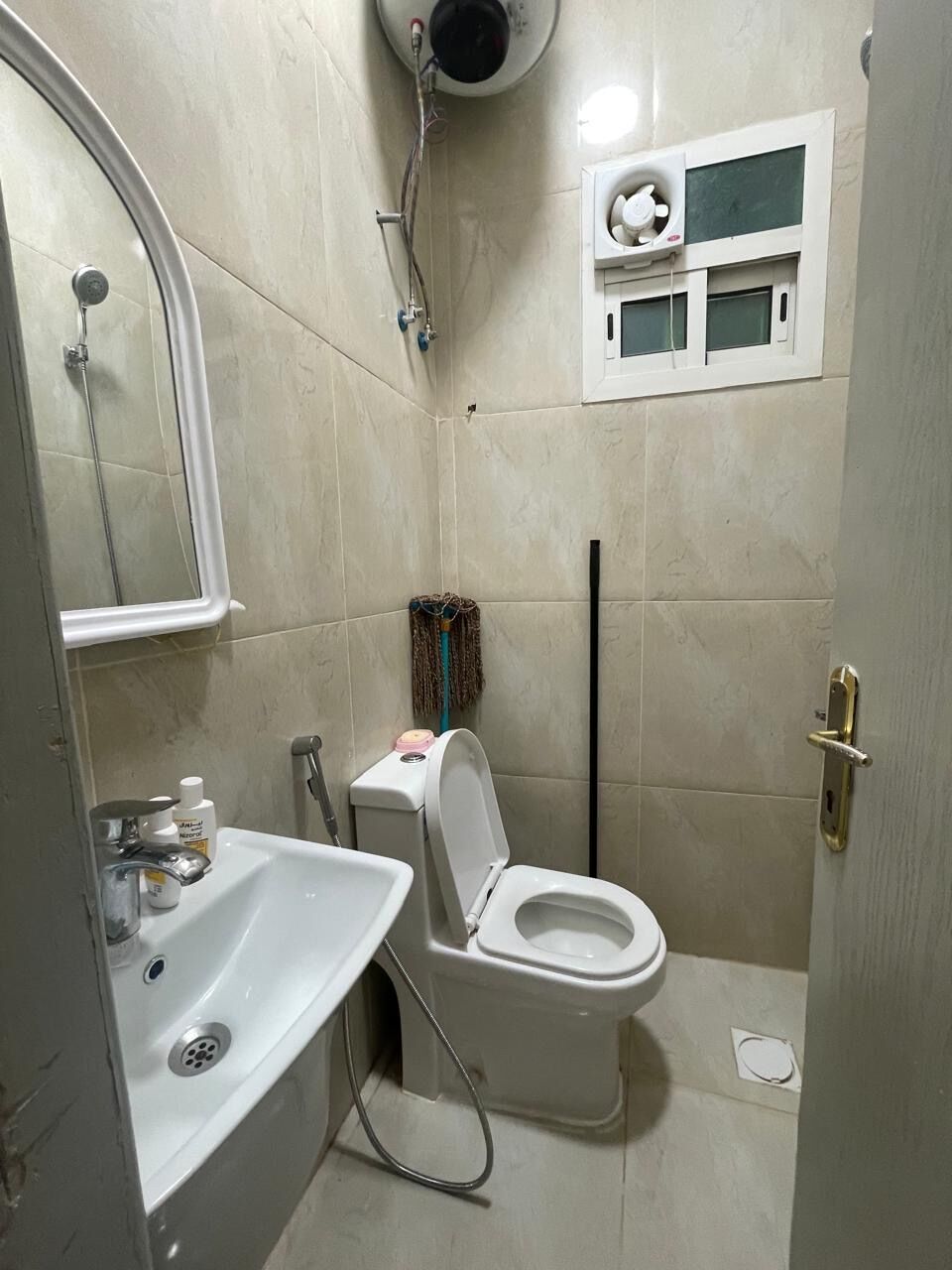 Riyadh, Rooms for Rent, SAR 1300/month,  Single Room For Ladies Near By Shumesi Hospital