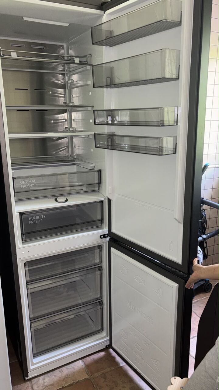 Manama, Appliances, BHD 150,  Samsung Fridge New