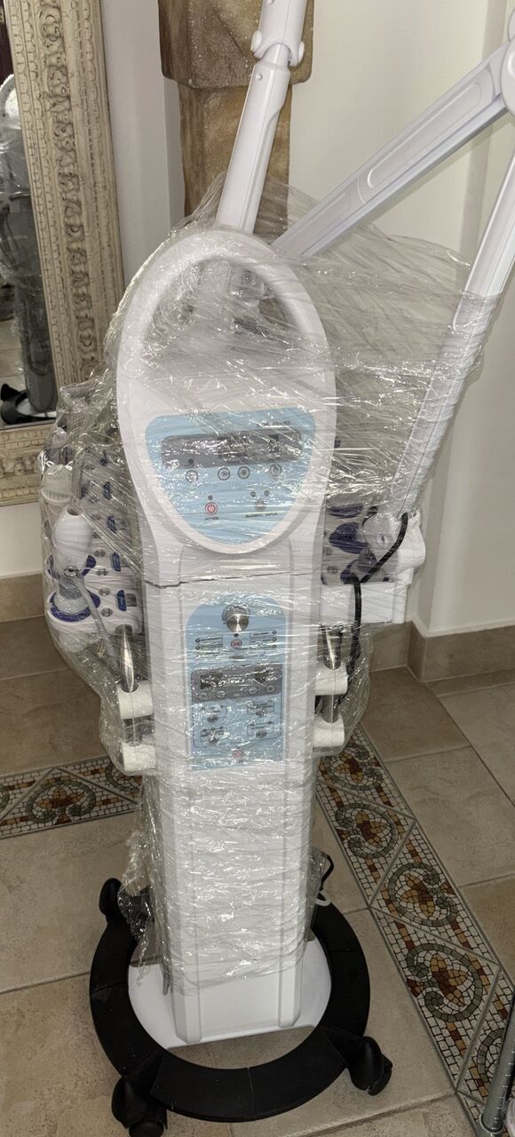 Manama, Health & Beauty Items, BHD 200,  Facial Machine