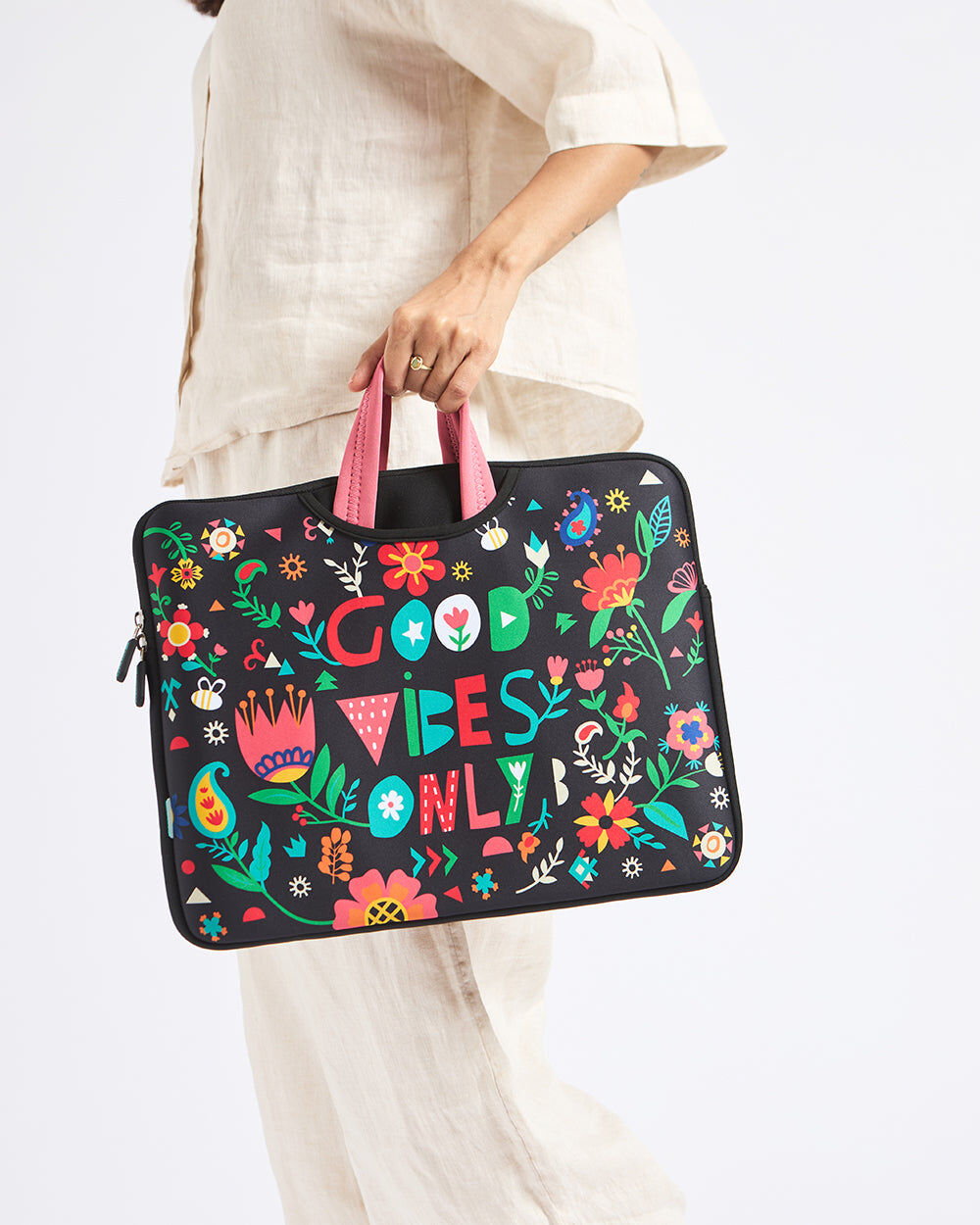 Mumbai, Collectibles, Stylish Laptop Cover For Everyday Protection | Chumbak