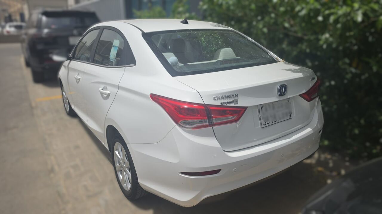 Jeddah, Vehicles, Cars & Trucks , SAR 27000,  Changan Alsvin,  2023,  Automatic,  57000 KM,  Full Option, (alloy Rims, Sunroof,Cruise Control,Infotainment & Audio,Parking Assistance)