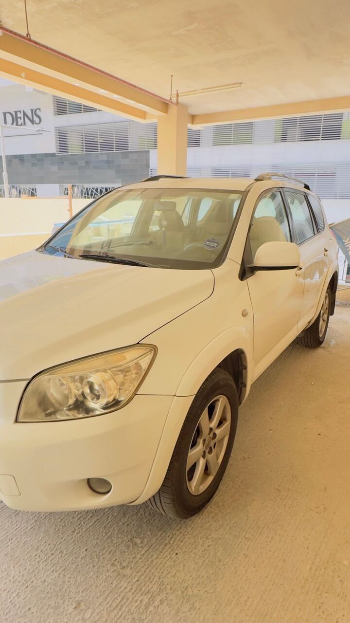 Juffair, Vehicles, Cars & Trucks , BHD 2000,  Toyota RAV4,  2008,  Automatic,  235000 KM,  RAV 4 For Sale