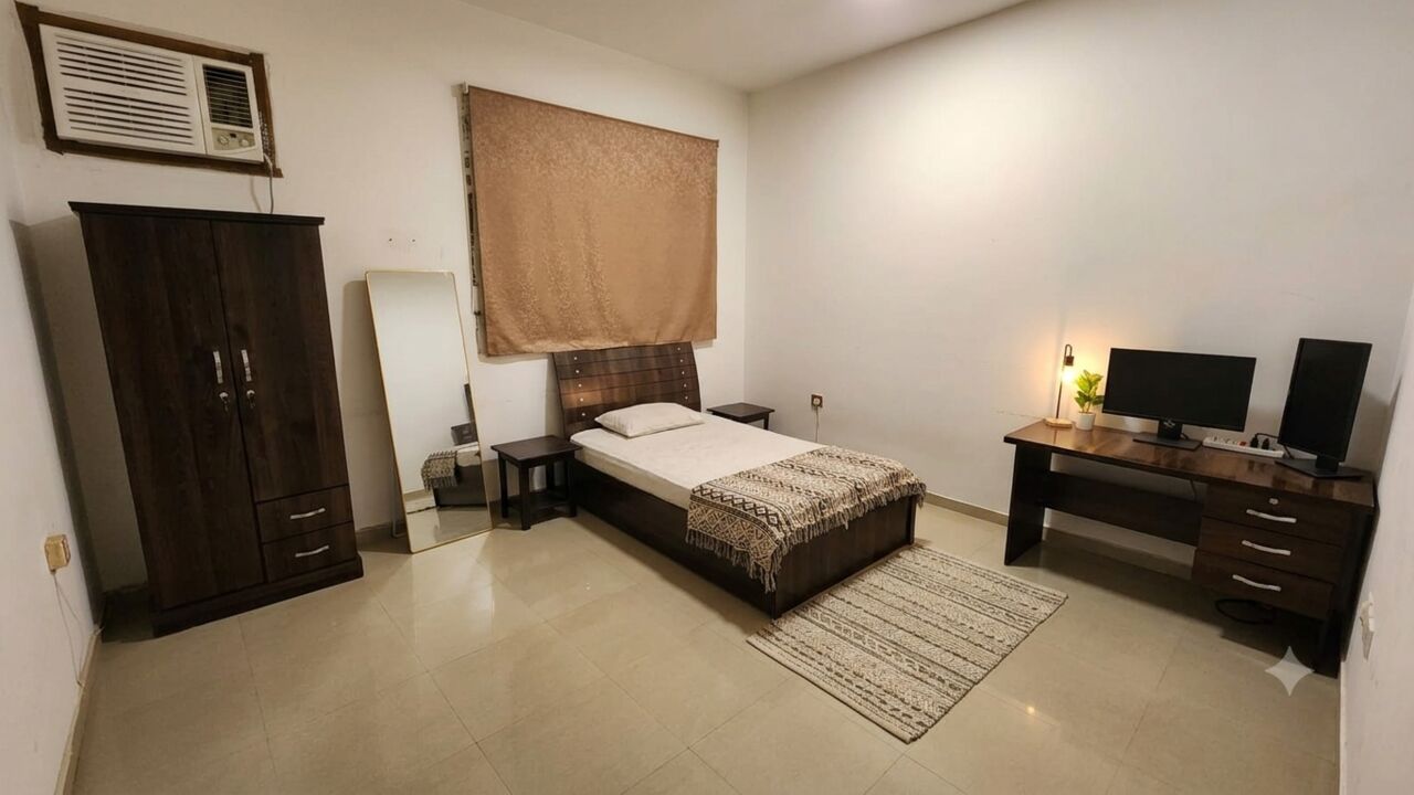 Riyadh, Rooms for Rent, SAR 1350/month,  FULLY FURNISHED ROOM FOR RENT