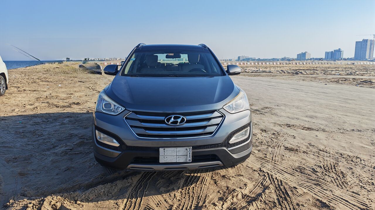 Akrabia, Vehicles, Cars & Trucks , SAR 47000,  Hyundai Santa Fe,  2016,  Automatic,  193000 KM,  Single Owner SUV For Sale In Khobar