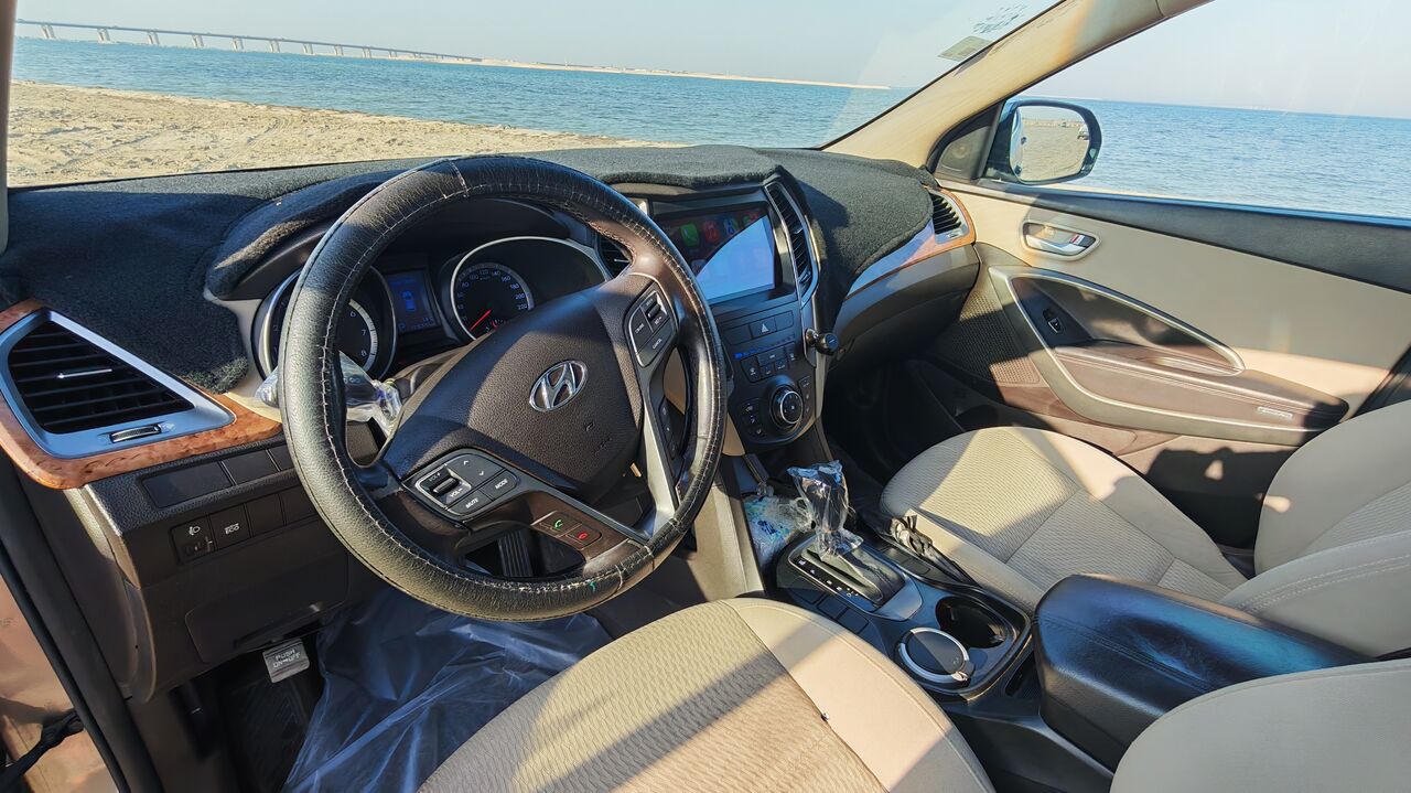 Akrabia, Vehicles, Cars & Trucks , SAR 47000,  Hyundai Santa Fe,  2016,  Automatic,  193000 KM,  Single Owner SUV For Sale In Khobar