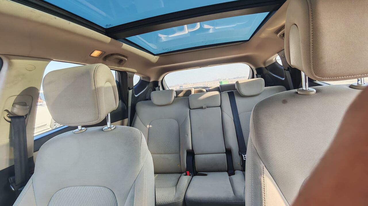 Akrabia, Vehicles, Cars & Trucks , SAR 47000,  Hyundai Santa Fe,  2016,  Automatic,  193000 KM,  Single Owner SUV For Sale In Khobar