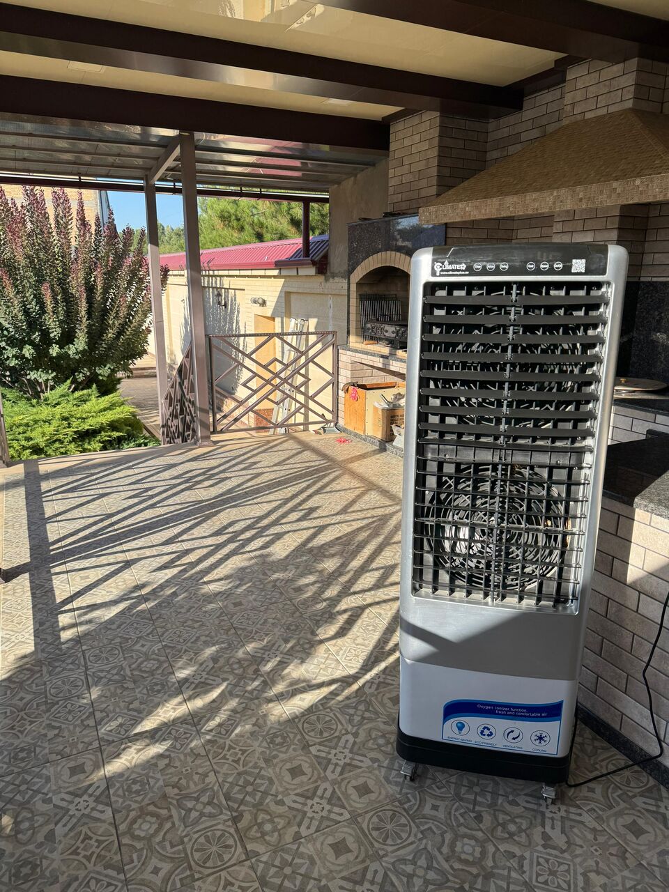Dubai, Appliances, AED 2095,  Slim Line Evaporative Air Cooler With 7,500 M³/h Airflow. Energy-efficient Portabl