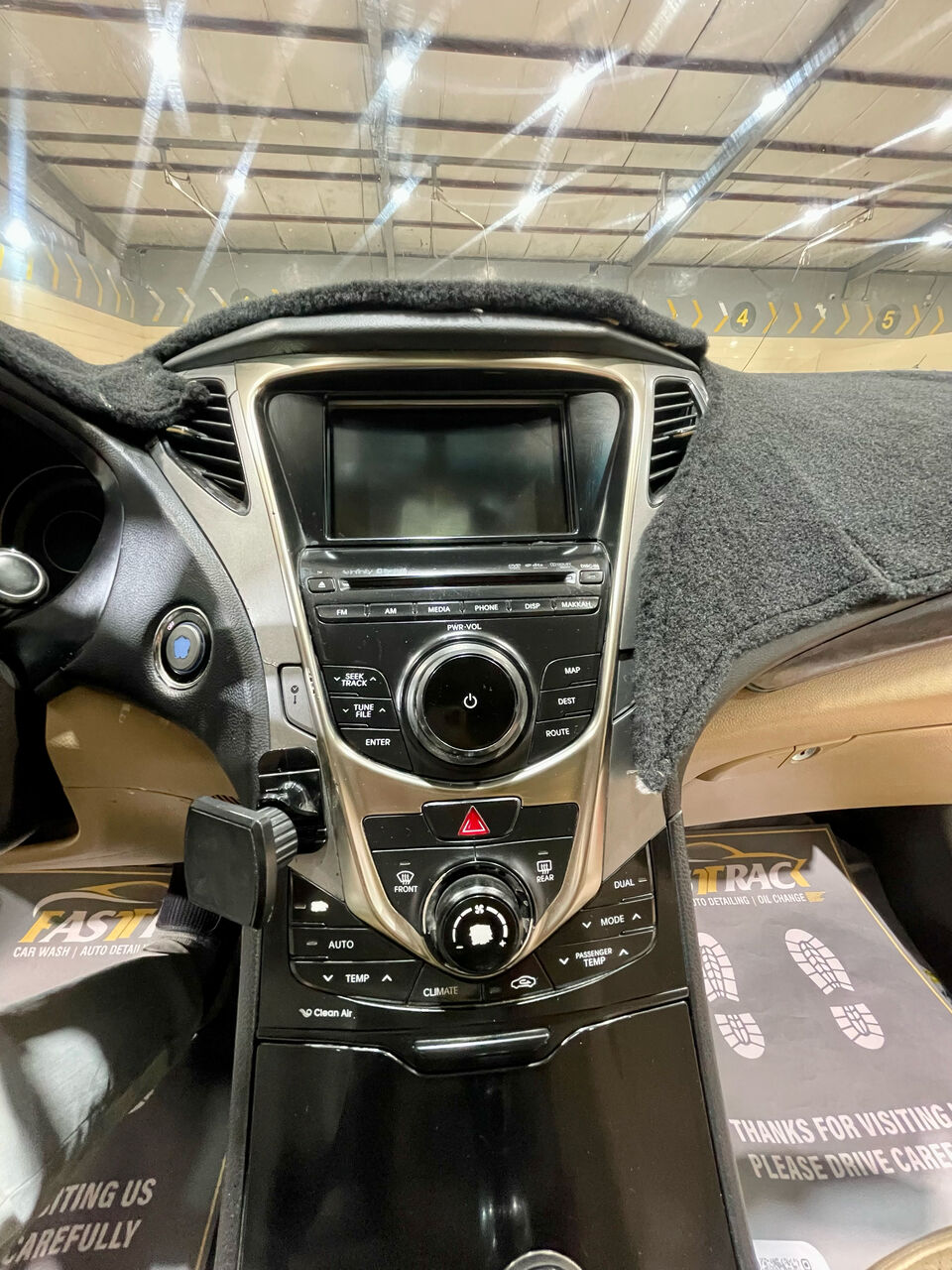Jubail, Vehicles, Cars & Trucks , SAR 35000,  Hyundai Azera,  2015,  Automatic,  242000 KM,   3.3L  (Top Variant)