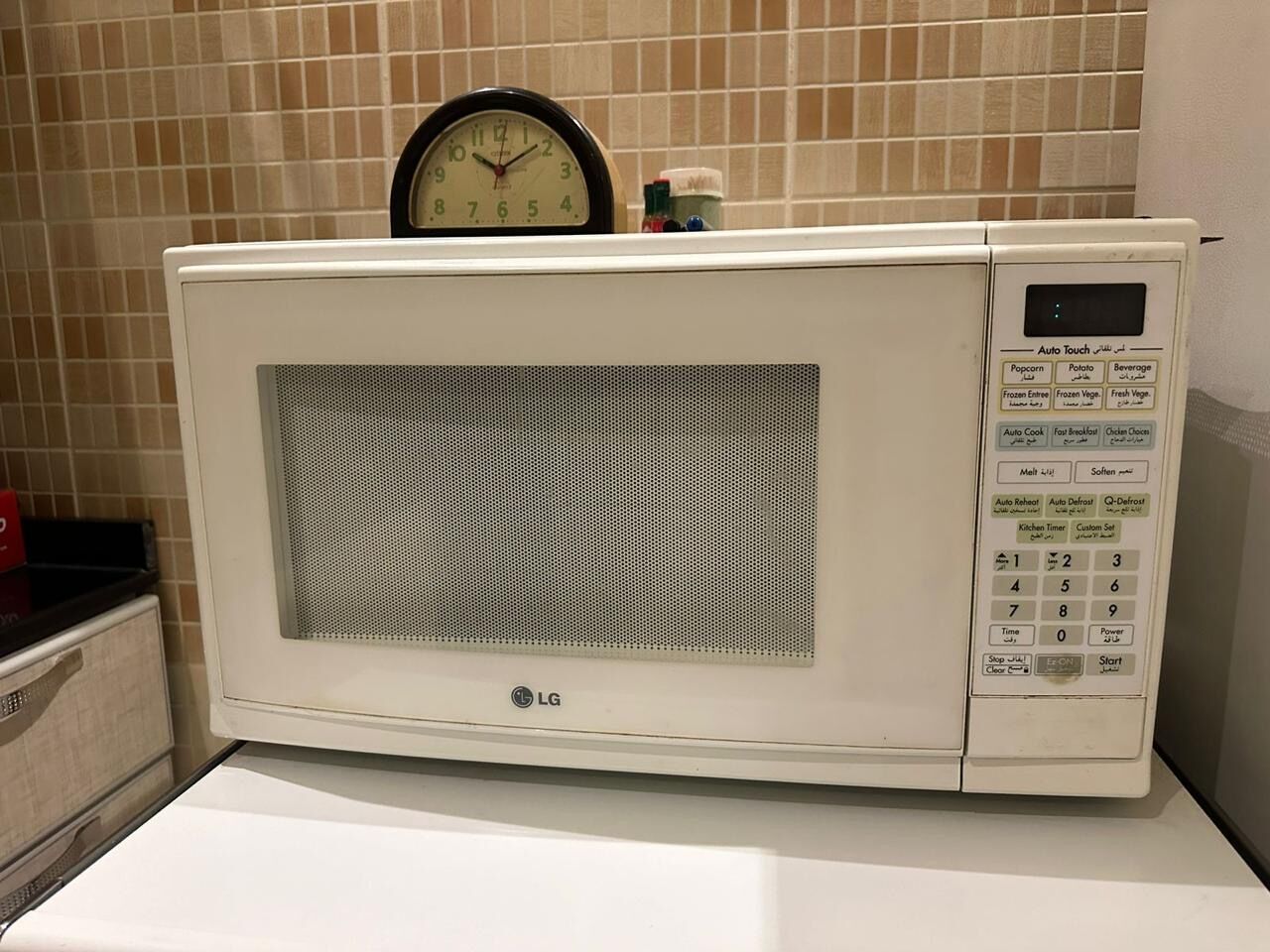 Dhahran, Electronics, SAR 150,  LG 40L Microwave Oven 100V Good Condition