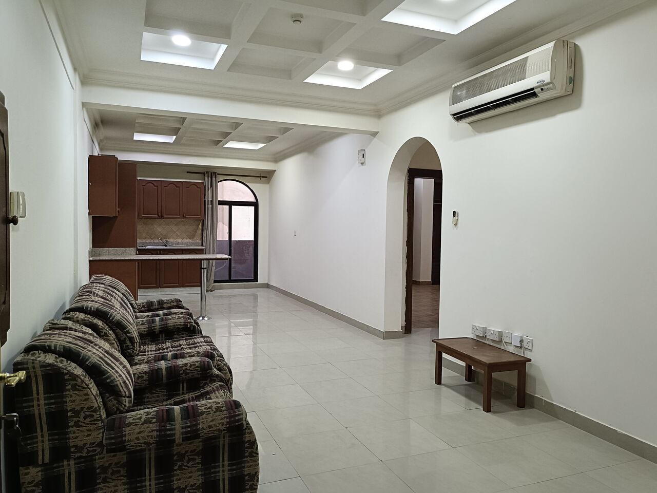Manama, Apartments, Flats, Houses & Villas, BHD 250/month,  2 BR,  150 Sq. Meter,  Semi Furnished 2bhk With Ewa