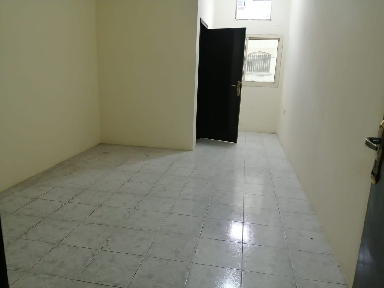 East Riffa, Apartments, Flats, Houses & Villas, BHD 150/month,  100 Sq. Meter,  Flat For Rent In Bukawarah Riffaa Near To Ramez 3bedrooms