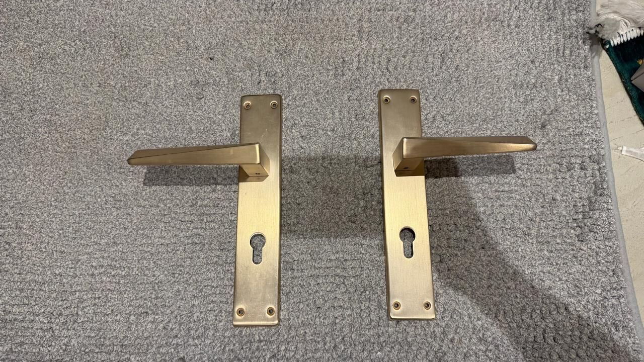 Riyadh, Furniture, SAR 50,  Golden Door Handle
