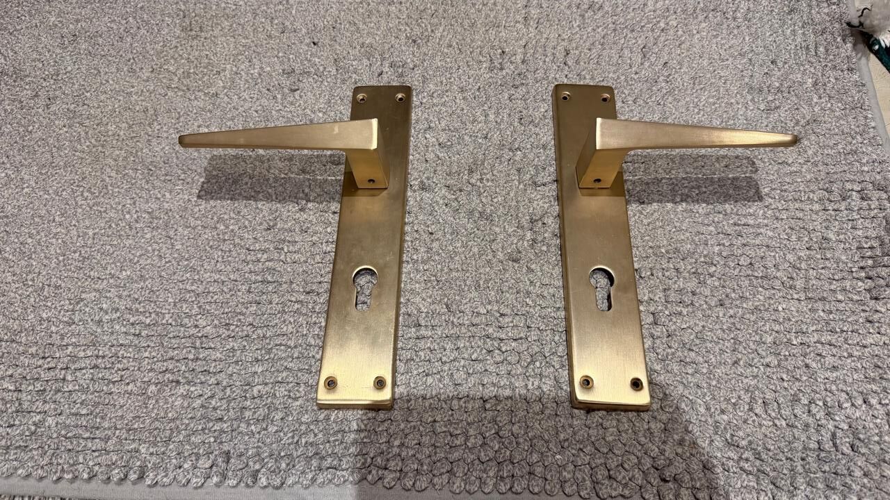 Riyadh, Furniture, SAR 50,  Golden Door Handle