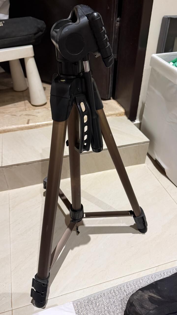 Riyadh, Photo & Video, SAR 30,  Tripod