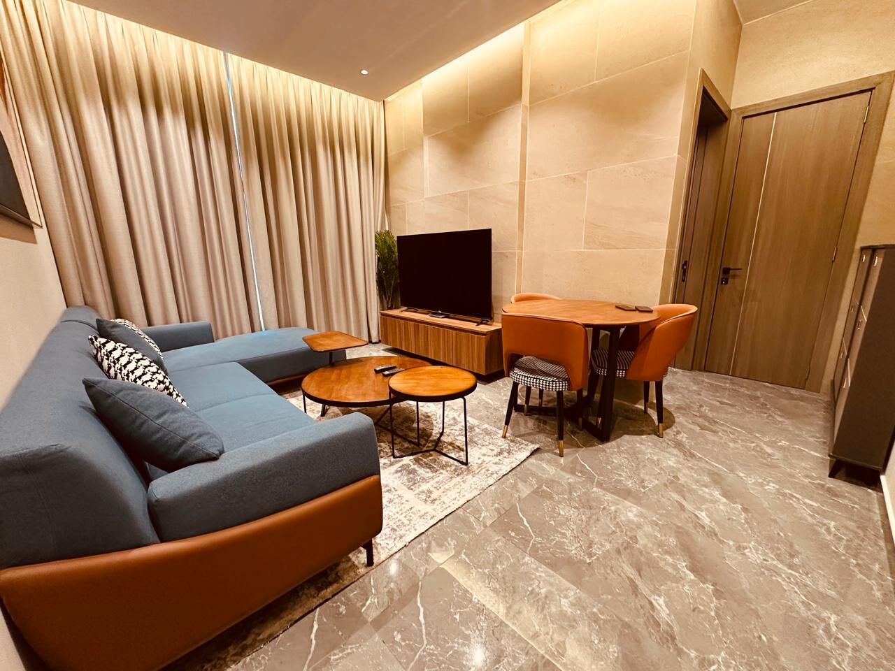 Zinj, Apartments, Flats, Houses & Villas, BHD 300/month,  Furnished,  1 BR,  FURNISHED LUXURY ONE BEDROOM FLAT FOR RENT IN ZINJ