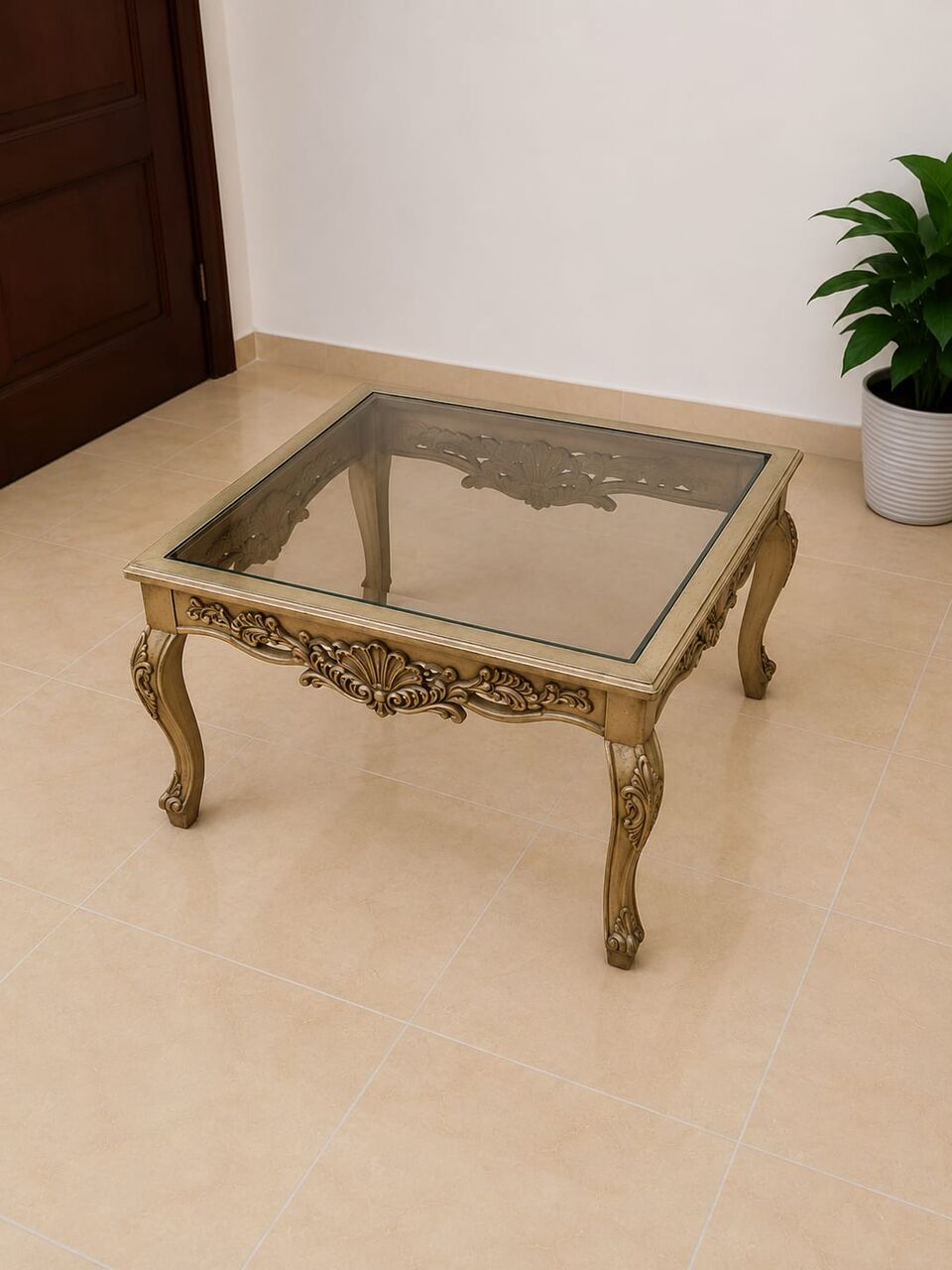 Al Ameer Fawwaz Junobi, Furniture, SAR 100,  3-Piece Vintage Glass Coffee Table Set &ndash; Solid & Elegant