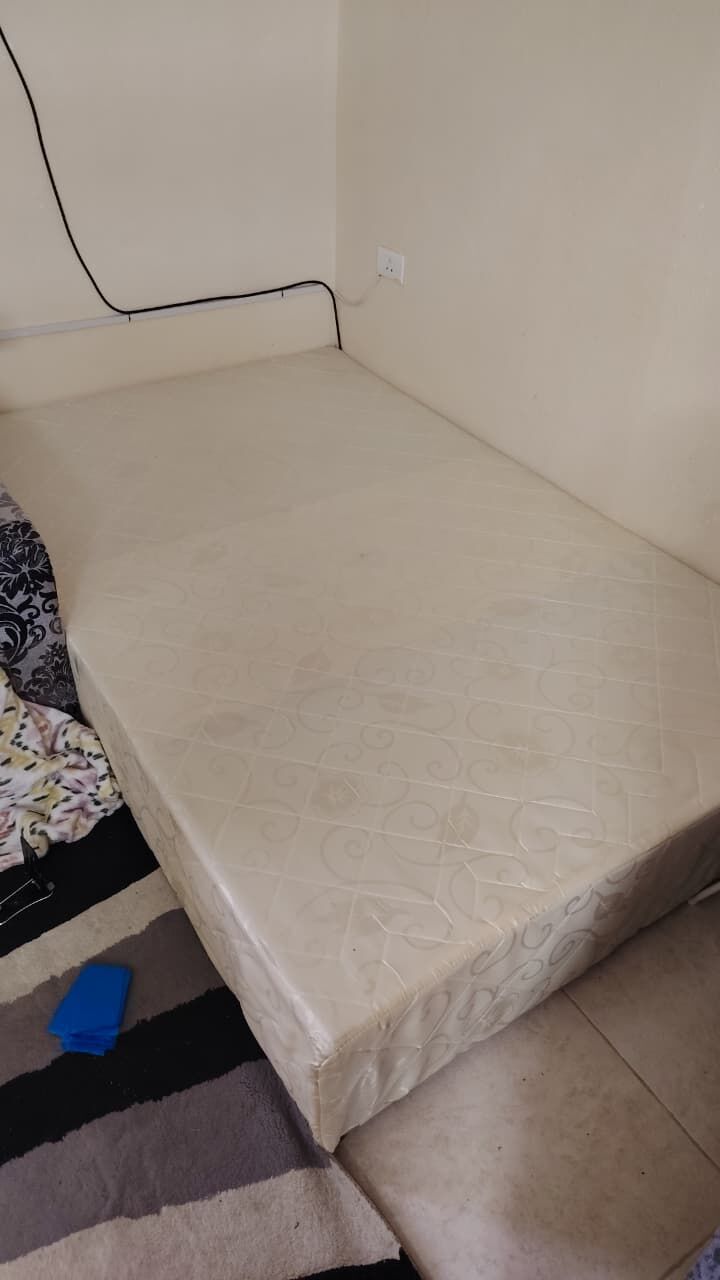 Jeddah, Furniture, SAR 200,  For Sale: Clean Used Twin XL Bed Frame (Without Mattress)