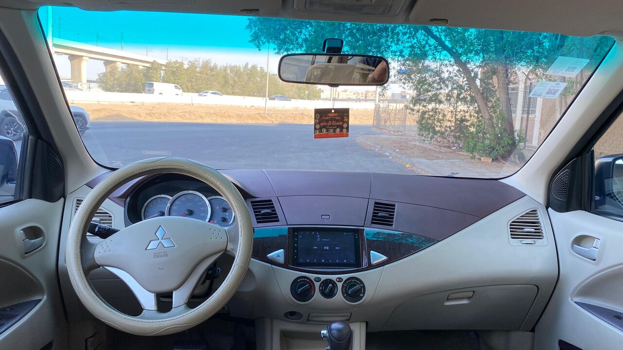 Riyadh, Vehicles, Cars & Trucks , SAR 20000,  Mitsubishi Z7,  2015,  Automatic,  190 KM,  Urgent Sale