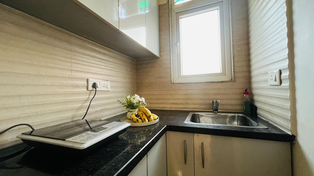 Gurgaon, Apartments, Flats, Houses & Villas, INR 3000/day,  Furnished,  Studio,  450 Sq. Feet,  Studio Apartment Golf COurse Road