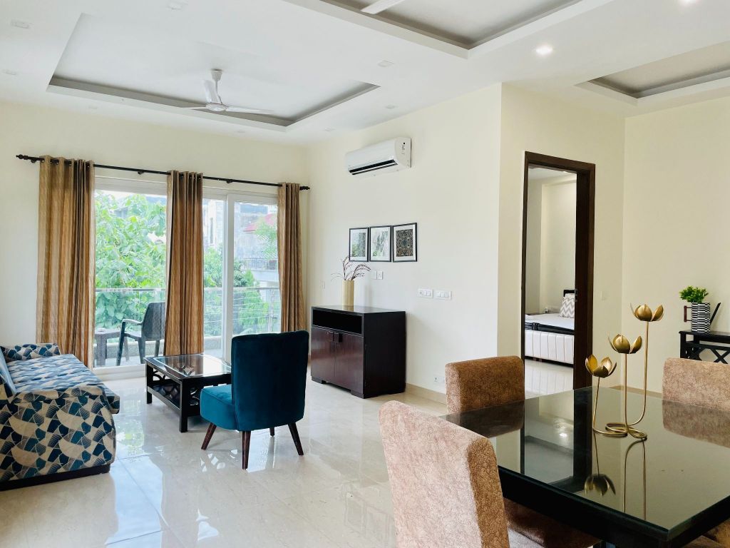Gurgaon, Apartments, Flats, Houses & Villas, INR 7500/day,  Furnished,  2 BR,  850 Sq. Feet,  Two Bedroom Apartment