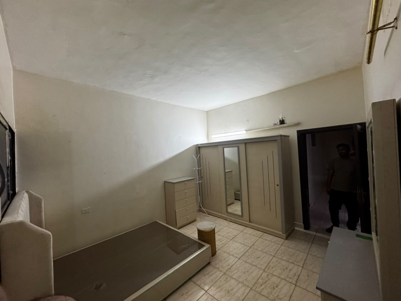 Riyadh, Rooms for Rent, SAR 1200/month,  Furnished Room - Sulaymaniah (Near Malaz)