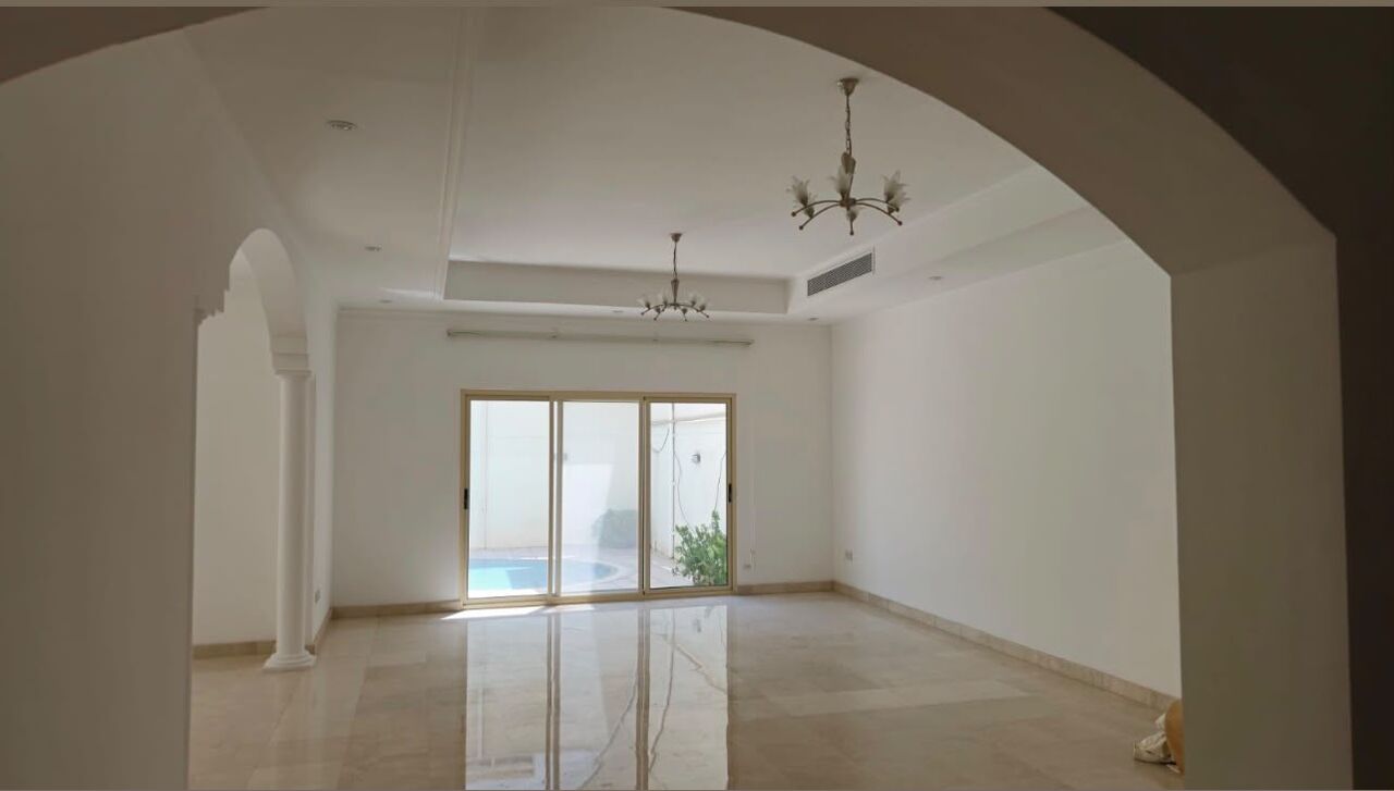 Mahooz, Villas, BHD 1200,  Semi-Furnished Private Villa With Swimming Pool For Rent In Mahooz
